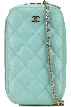 CHANEL Telefoonhoesjes - 2019 CC Quilted Caviar Zip Phone Case in