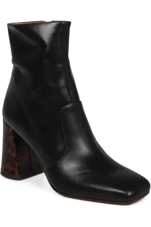Chie Mihara Boots - Oysi Ankle Boots in