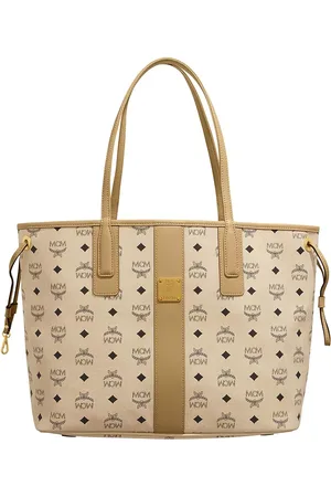 MCM Shoppers - Liz Shopper in