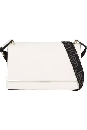 Calvin Klein Crossbody bags - Ultralight Umhängetasche in