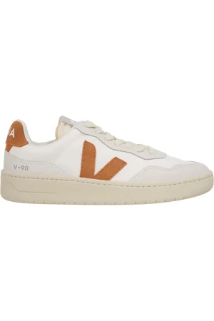 Veja Low-Top Sneakers - V-90 in