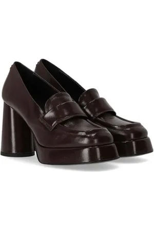 HALMANERA Hoge hakken - Glaze Dark Brown Heeled Loafer in