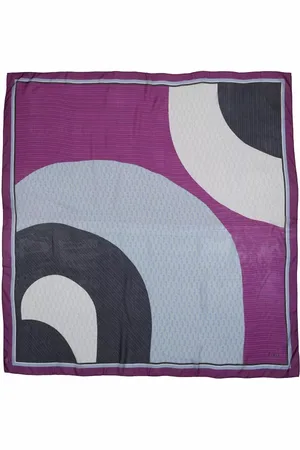 Furla Sjaals & halsdoeken - Corona Shawl 140X140 in