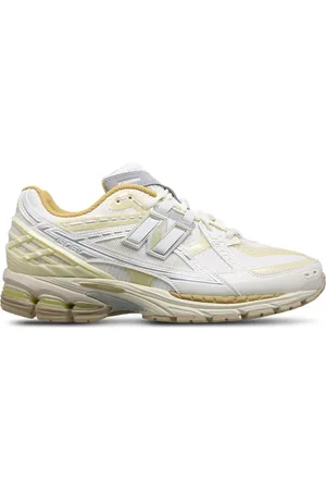 New Balance 1906R Dames Schoenen - Roze - Maat: 39.5 - Textil, Synthetisch - Foot Locker