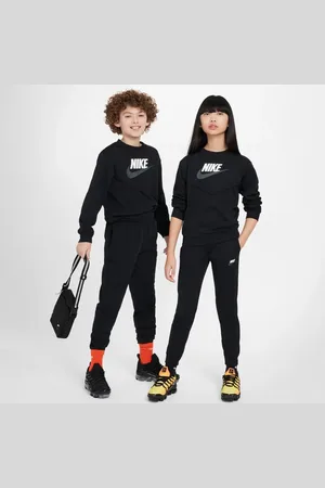 Nike Sportswear Unisex Trainingspakken - Zwart - Maat: 128 - 137 CM - Katoen Jersey - Foot Locker