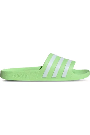 adidas Adilette Dames Slippers en Sandalen - Groen - Maat: 39 1/3 - Mesh/Synthetisch - Foot Locker