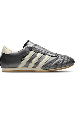 adidas Taekwondo W Dames Schoenen - Zwart - Maat: 36 - Leer - Foot Locker