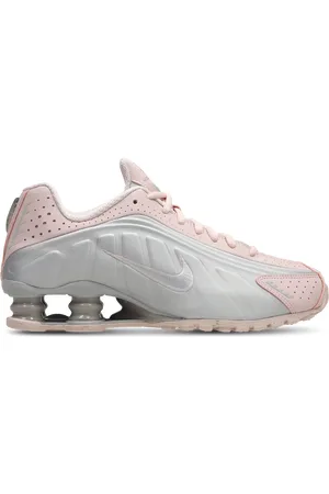 Nike Shox Dames Schoenen - Roze - Maat: 37.5 - Leer - Foot Locker
