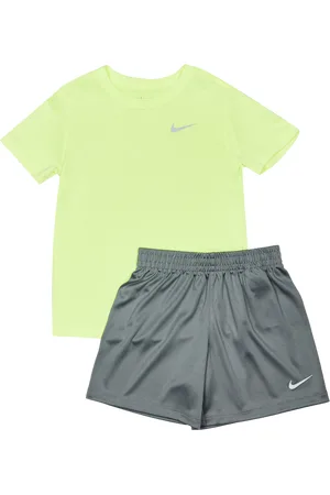 Nike Dri-fit Unisex Trainingspakken - Grijs - Maat: 92 - 98 CM - Poly Jersey - Foot Locker
