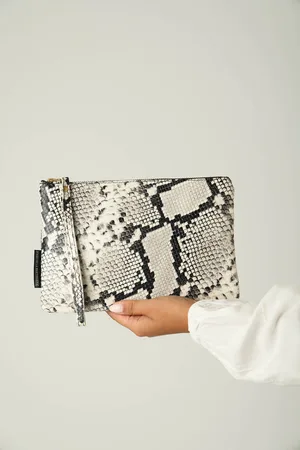 Fred de la Bretoniere Clutch Off White