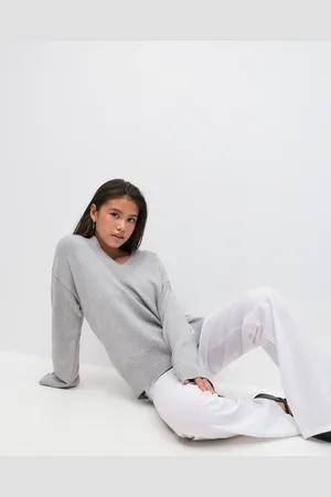Gina Tricot Y knit v-neck sweater