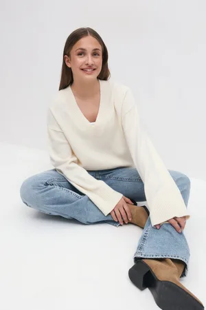 Gina Tricot Y knit v-neck sweater
