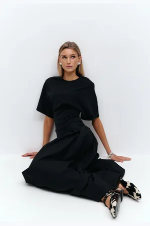 Gina Tricot Sculpture seam detail top