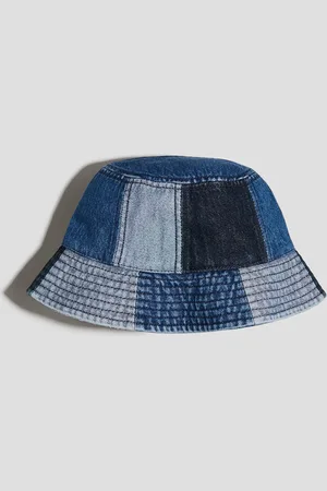 H&M Denim buckethat met patches
