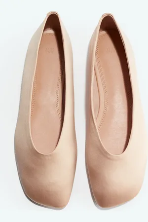 H&M Satijnen ballerina‘s