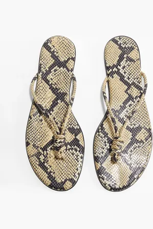 H&M Teenslippers met geknoopt detail