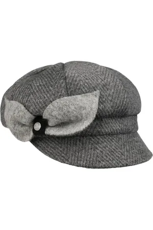 Lierys Montova Newsboy Pet by