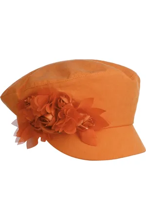 Lierys Newsboy Pet met Bloemen by