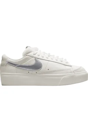 Nike Blazer Low Platform Sneaker Vrouwen K100