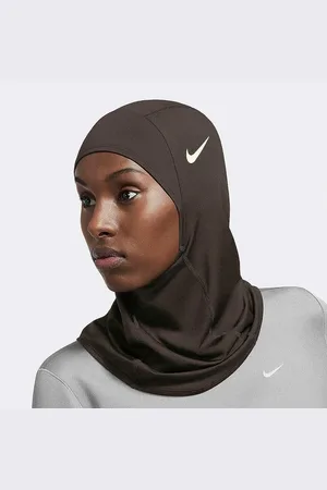Nike Pro 2.0 Hijab Pet Bruin K231