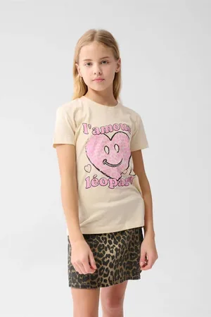 SHOEBY T