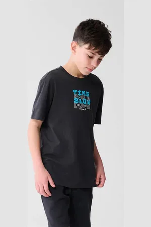 SHOEBY T