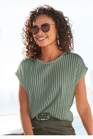 Lascana Shirt met korte mouwen met biesstructuur, kreukvrij t-shirt van moderne structuurstof