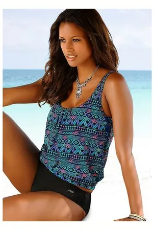 Lascana Oversized tankini met softcups, verstelbare bandjes, met onderborst-elastiek