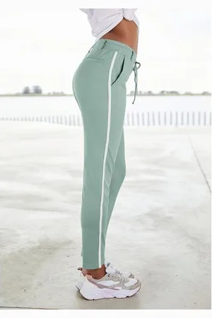 Lascana Jogpants met sportieve zijstrepen, loungewear