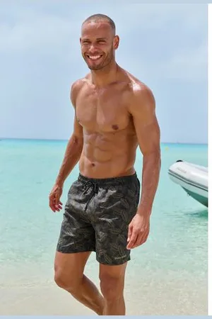 Bruno Banani Zwemshort met een bloemmotief