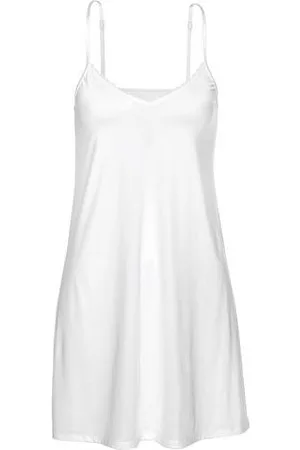 Nuance Onderjurk van soepelvallend materiaal, basic dessous
