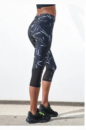 Lascana Caprilegging Black Marble Sportbroek met brede band