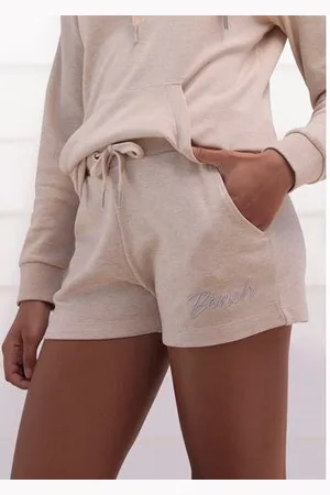 Bench Relaxshorts -sweatshorts, lounge-shorts met kleine glanzende logostiksel, loungewear
