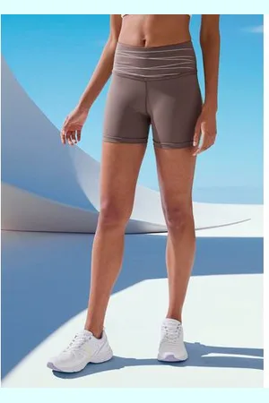 Vivance Sportbroek Korte broek Sportshorts met brede tailleband en print