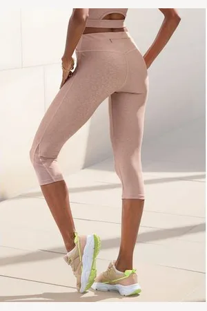 Lascana Caprilegging Sportbroek in allover leeuwprint