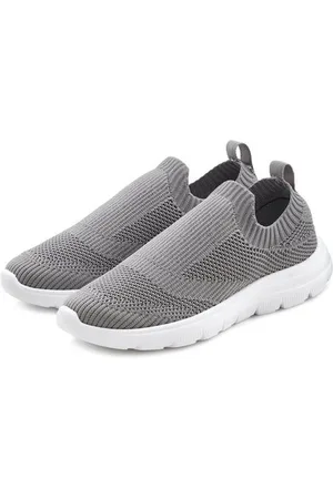 Lascana Sneakers Slip-ins, slipper, lage schoen ultralicht en om in te slippen VEGAN