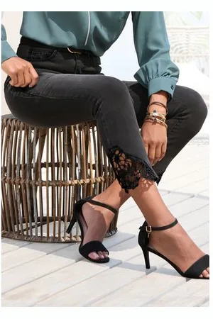 vivance collection 7/8-capri-jeans met kantdetail aan de zoom, skinny jeans, modieus
