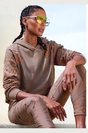 Lascana Hoodie met glanzende print