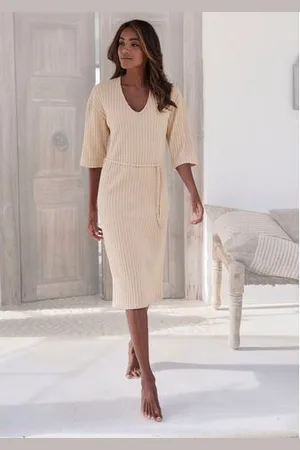 Lascana Gebreide jurk - Ribgebreide jurk, loungejurk Lounge-/rib jurk met wijde mouwen en tailleband, loungewear (1-delig)