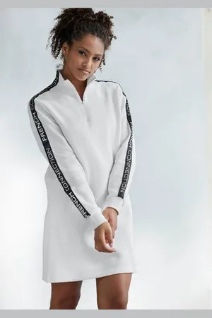 French Connection Sweatjurk -Loungejurk met staande kraag en logo-print accenten op de mouwen.