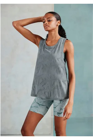 Lascana Functioneel shirt -Sportshirt Sportshirt met ronde hals en logoprint