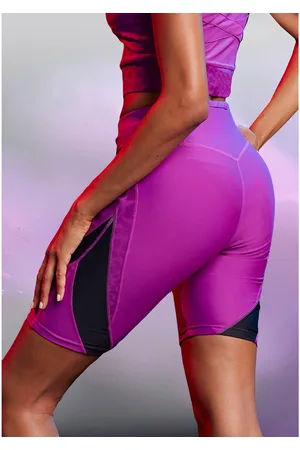 Lascana Functionele short -Sportbroek Sportshorts met leeuw- en kleurelementen