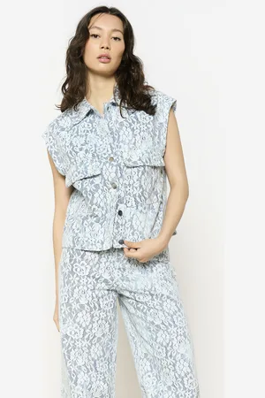 LolaLiza Mouwloos kanten vest