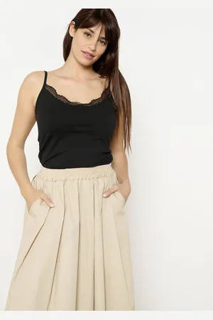LolaLiza Camisole met kant