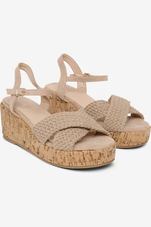 LolaLiza Sleehaksandalen met macramé