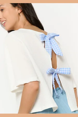 LolaLiza T-shirt met open rug en strikken