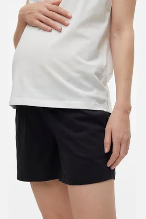 Mama;licious Loose Fit Low Rise Shorts