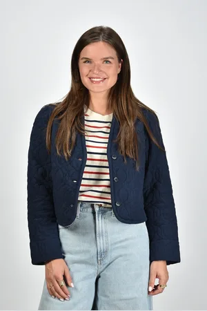 XiRENA Cropped jacket Phelps Quilted V-neck blauw