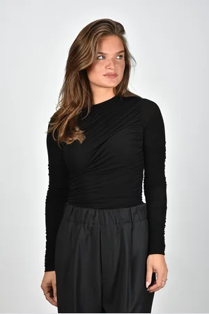 AGOLDE Top Tania Twist met gelaagde diagonale rimpeling zwart
