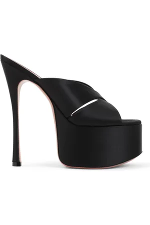 Amina Muaddi Dames, Schoenen, Zwart, Maat: 39 EU Zijde